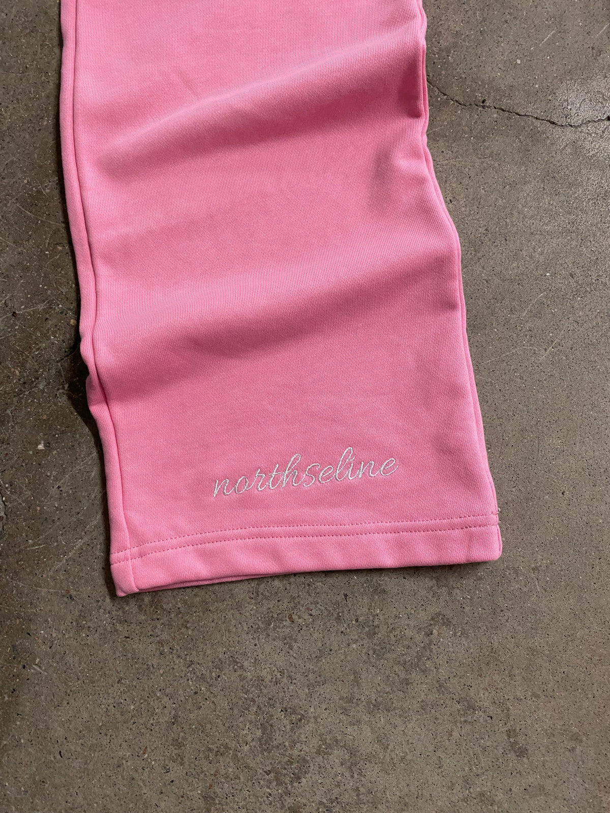ULTRA ROSA "TRACKSUIT"